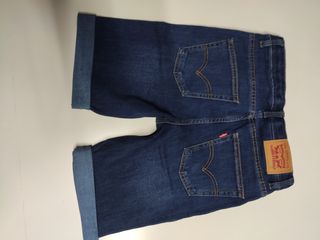 pantalón vaquero corto Levis