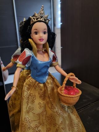 Barbie Blancanieves
