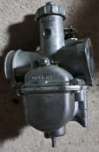 hola vendo carburador de moto de 4 tiempos pit bik