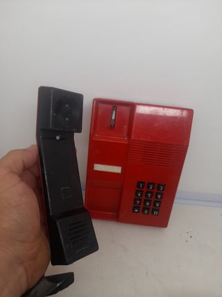 Teléfono antiguo