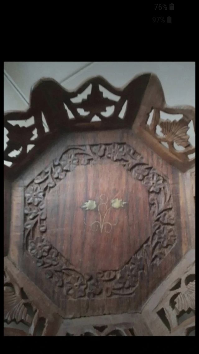 Centro tavola vintage in legno lavorato