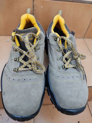 calzado de seguridad marca cofra 