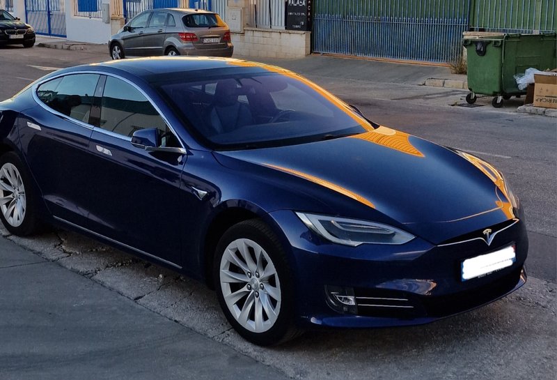 Tesla Model S 2017 - foto 1