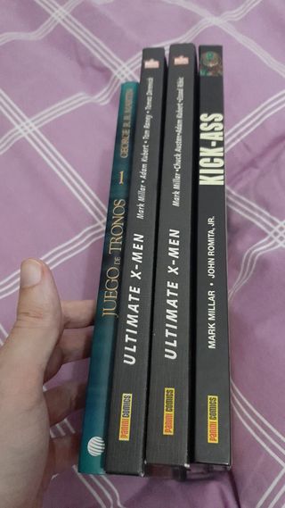 Pack 4 tomos Kick ass, xmen y juego de tronos