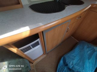 adria adora estupenda caravana camas gemelas