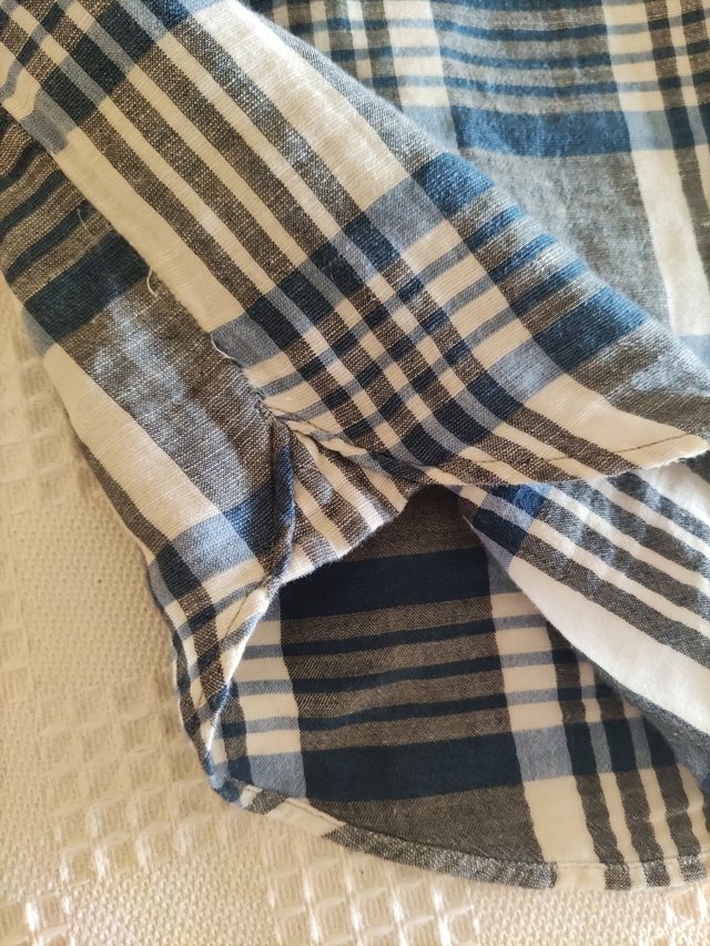 Vestido de Massimo Dutti. Algodón y lino.