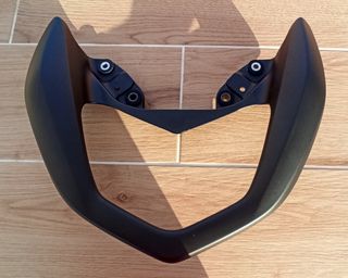 Asidero para Yamaha Nmax 125, modelo año 2023.