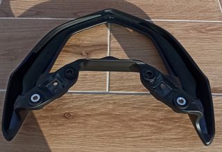 Asidero para Yamaha Nmax 125, modelo año 2023.