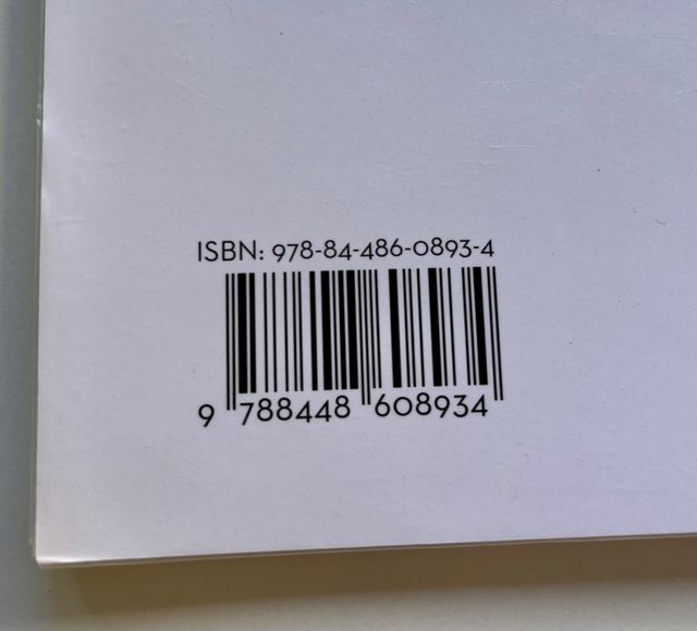 Dos libros Music A Secondary  y regalo workb