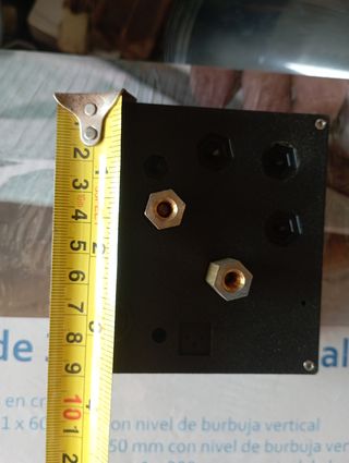 Amperímetro industrial en su caja