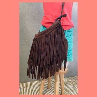 Bolso bohemio de flecos