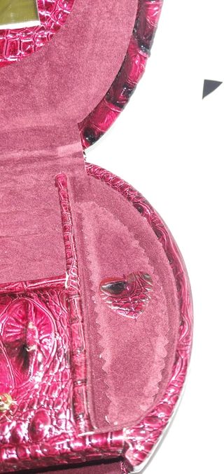 Valigetta portagioie in pelle coccodrillo stampata