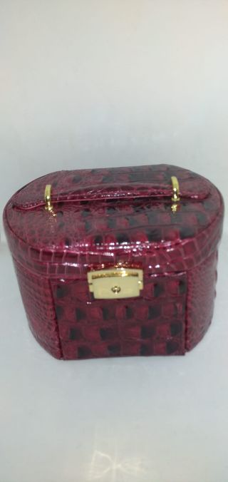 Valigetta portagioie in pelle coccodrillo stampata