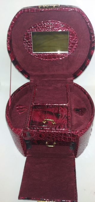 Valigetta portagioie in pelle coccodrillo stampata