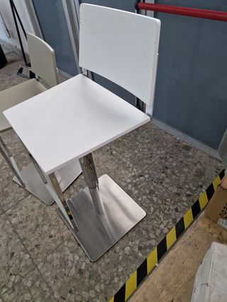 Pareja sillas taburetes 50€