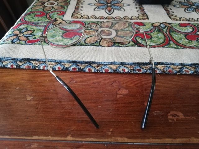 occhialini pieghevoli da lettura