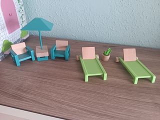 Casa de muñecas de madera