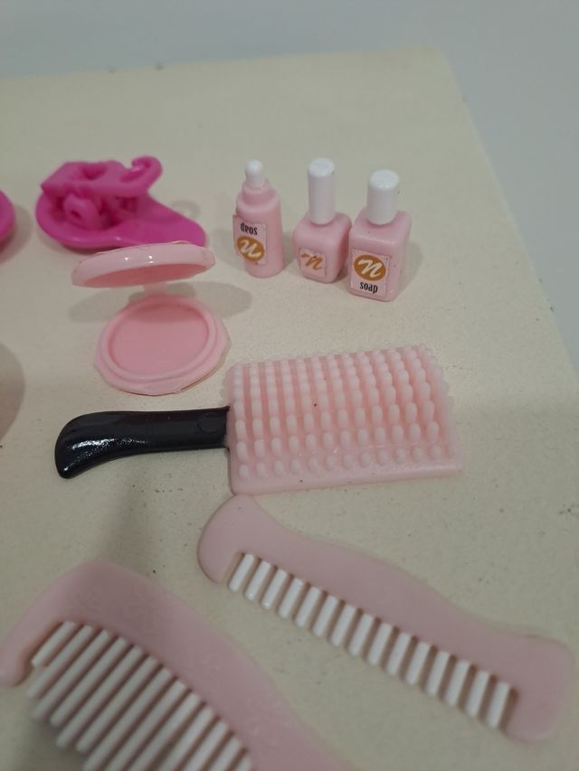 Accessori Nenuco o Barbie