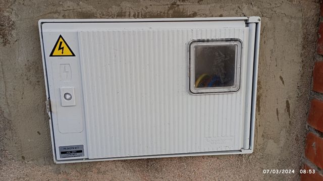 Electricista  624072497
 wassap 