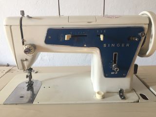 Máquina de coser SINGER