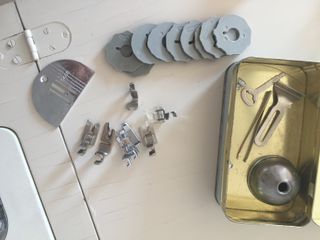 Máquina de coser SINGER