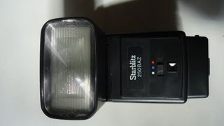 Cámara de fotos OLYMPUS OM101