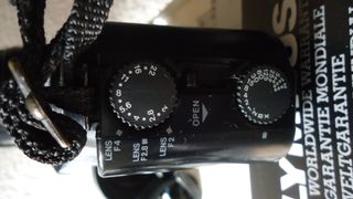 Cámara de fotos OLYMPUS OM101