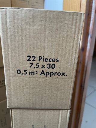 Azulejos marca Mayólica de 7,5 x 30. Hay 12metros2