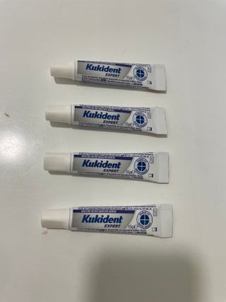 Pegamento para prótesis 