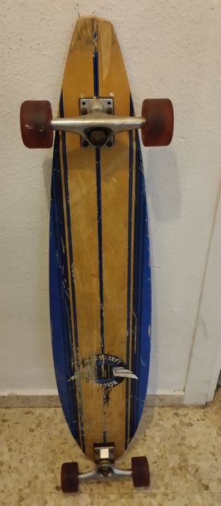 monopatín longboard mindless