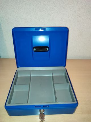 CAJA DE CAUDALES / CAJA FUERTE METÁLICA CON LLAVES