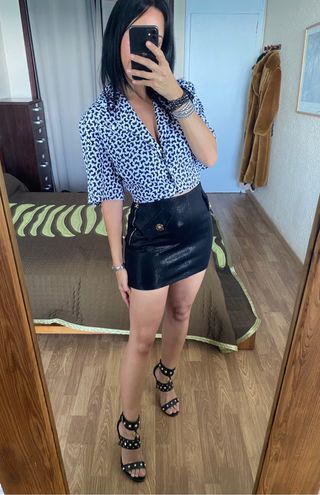 Nueva blusa abotonada mariposa talla L