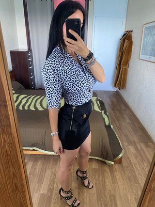 Nueva blusa abotonada mariposa talla L