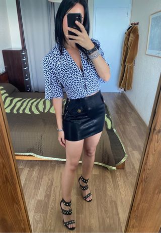 Nueva blusa abotonada mariposa talla L