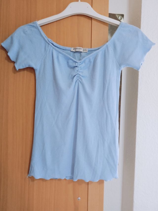 Top de verano azul claro