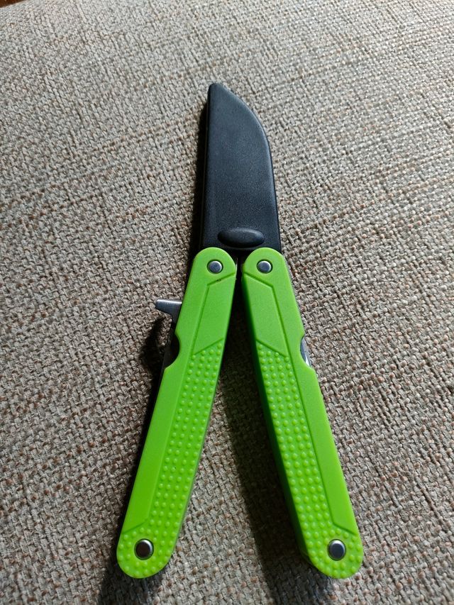 Herramienta multifunción para Jardineria 10 en 1.