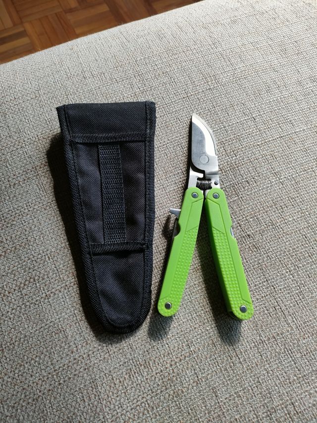 Herramienta multifunción para Jardineria 10 en 1.