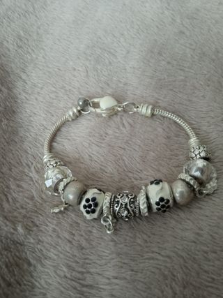 pulsera con charms