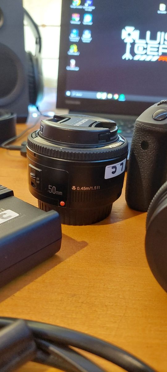 CANON EOS 750D