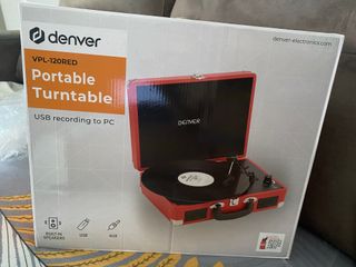 Tocadiscos Denver VPL-120 diseño maleta de color R