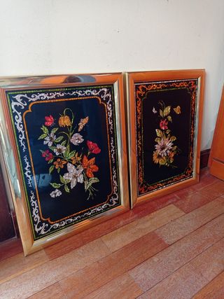 2 cuadros marco de metal dorado 