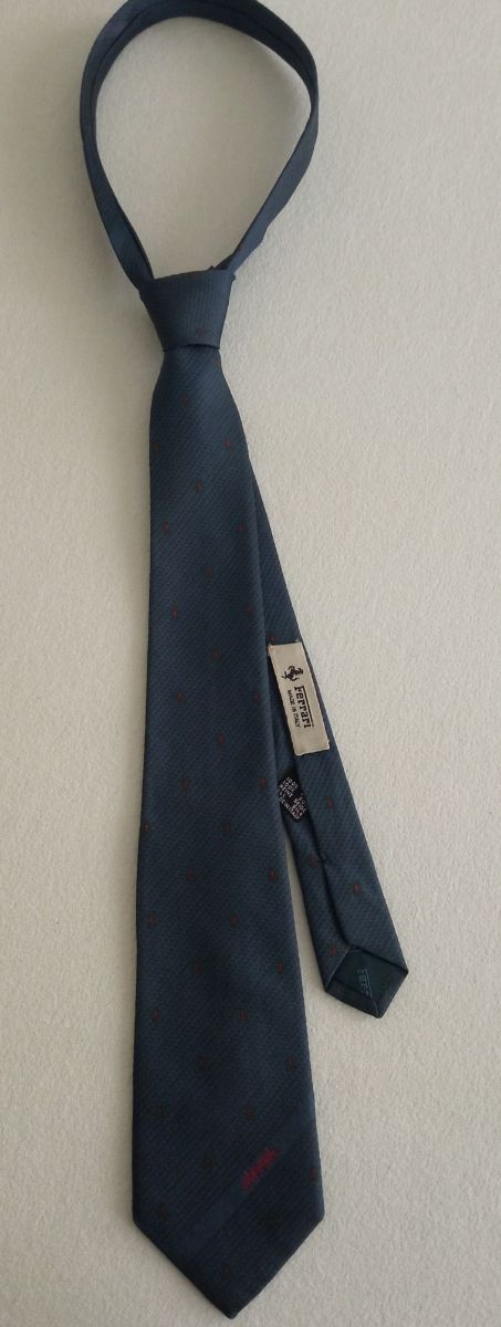 Cravatta vintage Ferrari