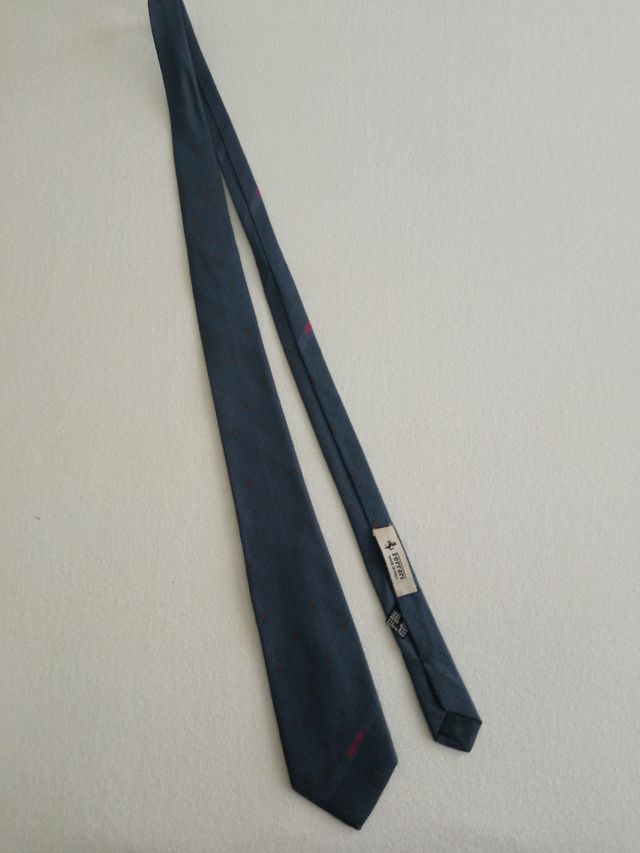 Cravatta vintage Ferrari