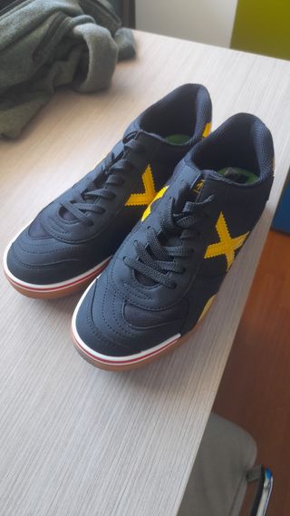 Botas de futbol sala Múnich Gresca tala 38