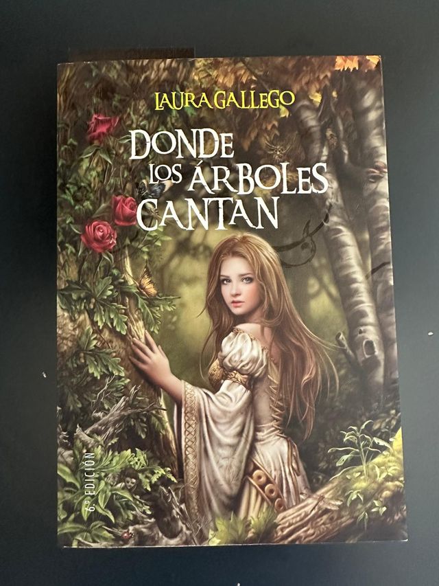 Donde los árboles cantan, Laura Gallego