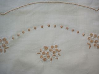 ANTIGUO JUEGO DE SÁBANA DE LINO, BORDADO