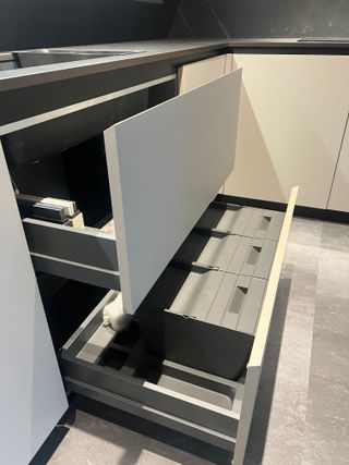 MUEBLES DE COCINA DE EXPOSICIÓN "DOIMO CUCINE"