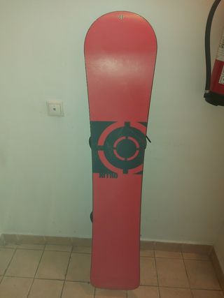 Tabla de Snow con fijaciones