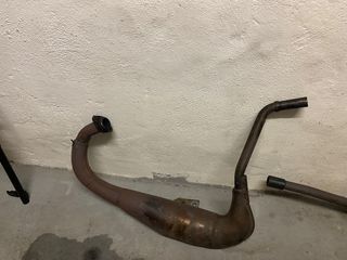 Tubo de escape leovince v6