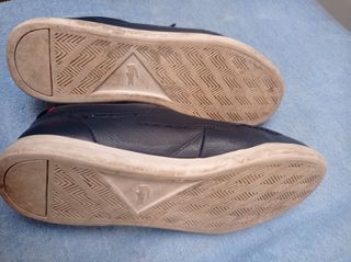 Lacoste originaled 44 nauticas deportivas.